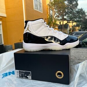 New Air Jordan Size 11.5 Black and White “Gratitude” Basketball Shoes